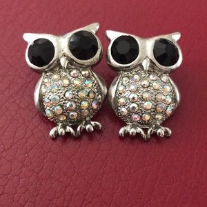 2 Silver Owl Earrings.
